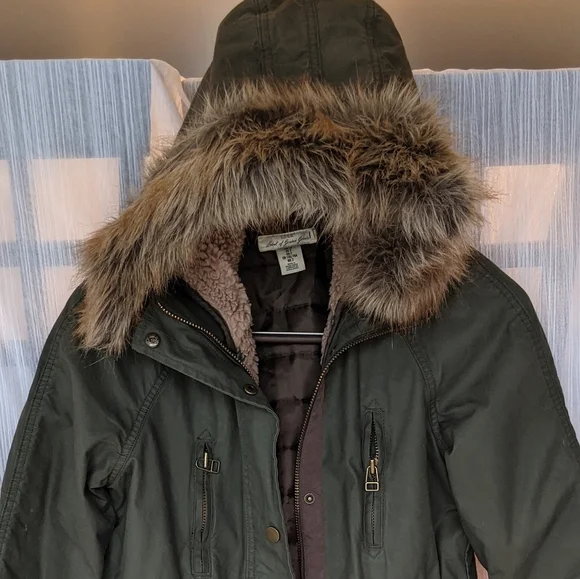 L.O.G.G Coat - Picture 4 of 7